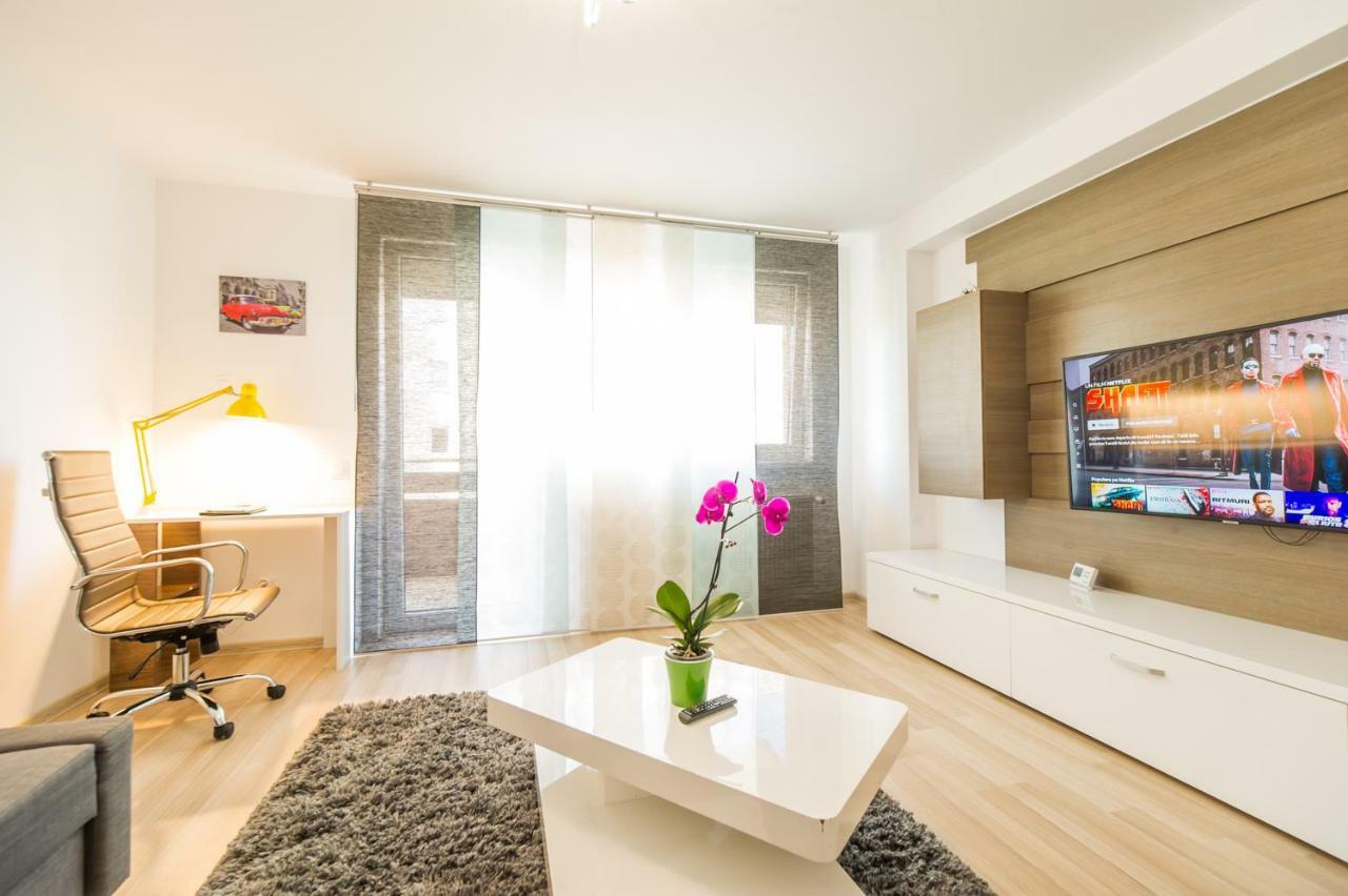 Brasov Welcome Apartments Urban Esterno foto